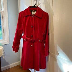 Holiday Red Trench Coat. Laundry by Shelli Segal. Size M